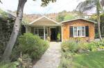 Newly Decorated Beachwood Canyon 2 Bedroom Hideaway