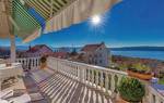 Six-Bedroom Holiday home Crikvenica with Sea view 04