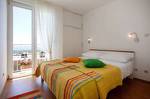 Nier Trstenik Beach Apartment