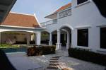 4 Bedroom Villa in Pattaya Beachfront