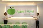 Apple 1 Hotel Gurney