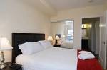 Whitehall Suites - Yonge/Eglinton