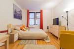 Beautiful studio/East 71 street