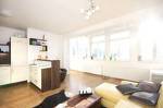 Sunny Apartment Near Prague Centre