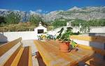 Two-Bedroom Apartment Makarska with Sea View 02