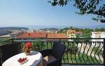 Three-Bedroom Apartment Makarska with Sea View 09