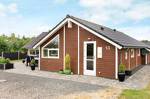 Three-Bedroom Holiday home in Hemmet 55