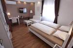 Premium Studio Szervita Square