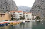 One-Bedroom Apartment Omis 07