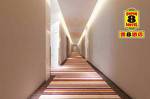 Super 8 Hotel Chaoyang Park South Dongfeng Road