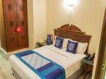 OYO Rooms Colaba Radio Club