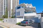 Villa Garfield Surfers Paradise