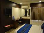 OYO Rooms Near BBC Tower Sayajigunj