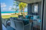 Summer Breeze Beachfront Suite