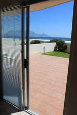 Blouberg Beachfront Apartment