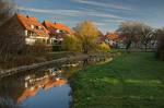 Sunny Riverbank Apartment