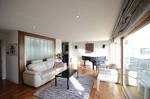 Superb Gallery Quay Penthouse