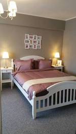 S Apartment - Redbed Self-Catering Apartments