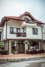 Guest House Byalata Kashta