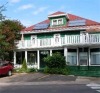 Colonial Charm Inn Bed & Breakfast