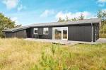 Three-Bedroom Holiday home in Fanø 2