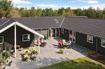 Ten-Bedroom Holiday home in Blåvand